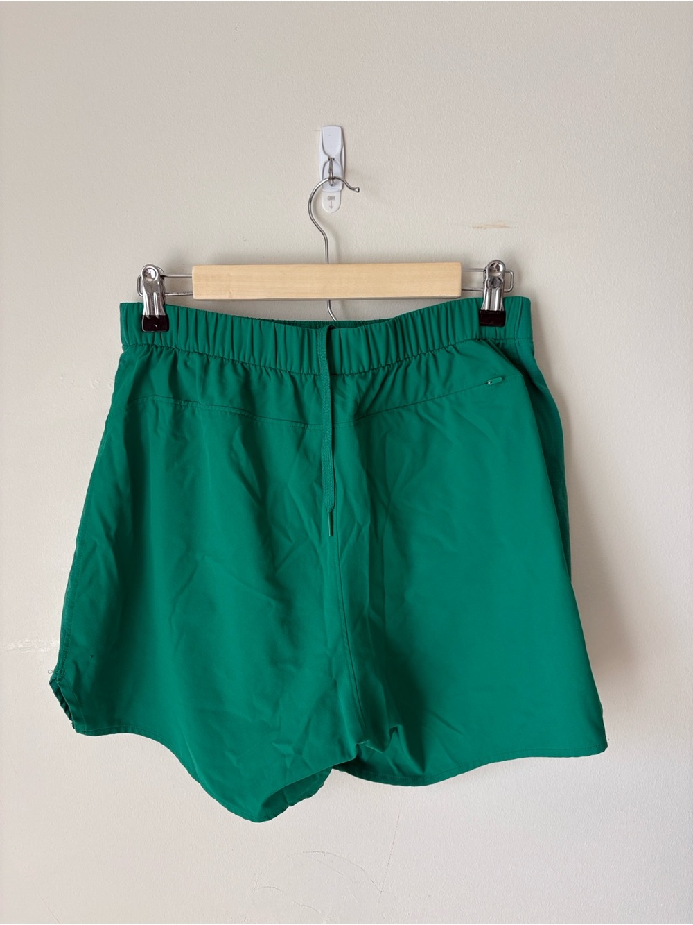 Outdoor Voices OV Green 4’ High Stride shorts